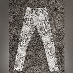 Love Cloud Crossover Legging Size 2